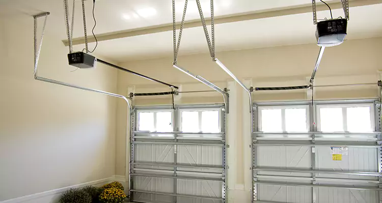 Residential Emergency Garage Door Repair in North Port, FL