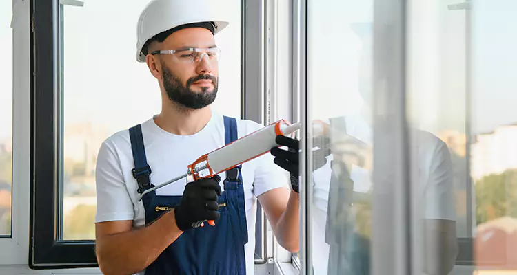 Retractable Screens Repair for Patio in North Port, FL