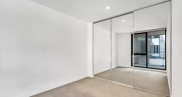 Why Homeowners Choose Us for Sliding Mirror Door Replacement in North Port, FL