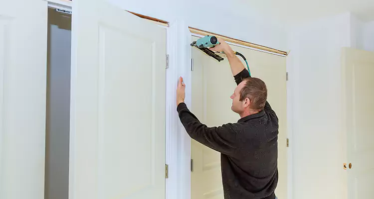 Top Rated Door Fixing ServiceFixing Garage Door Track in North Port, FL