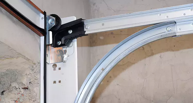 Maintain Liftmaster Garage Door Off Track in North Port, FL